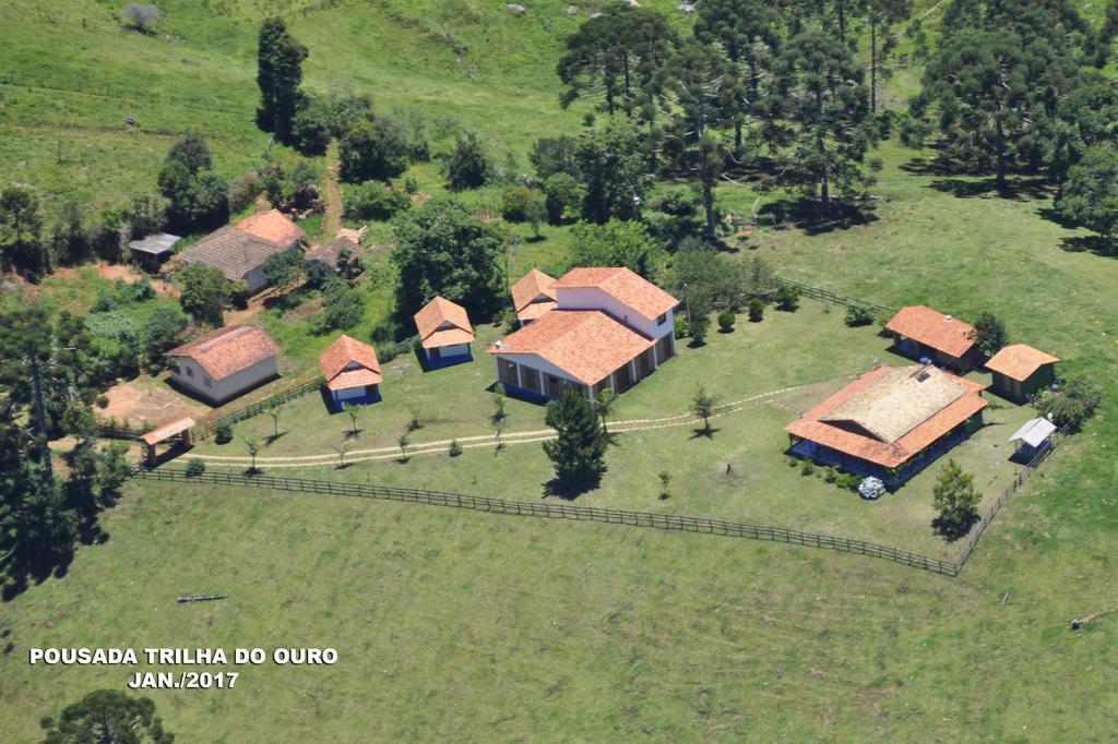 Pousada Trilha Do Ouro Alagoa Mg 外观 照片